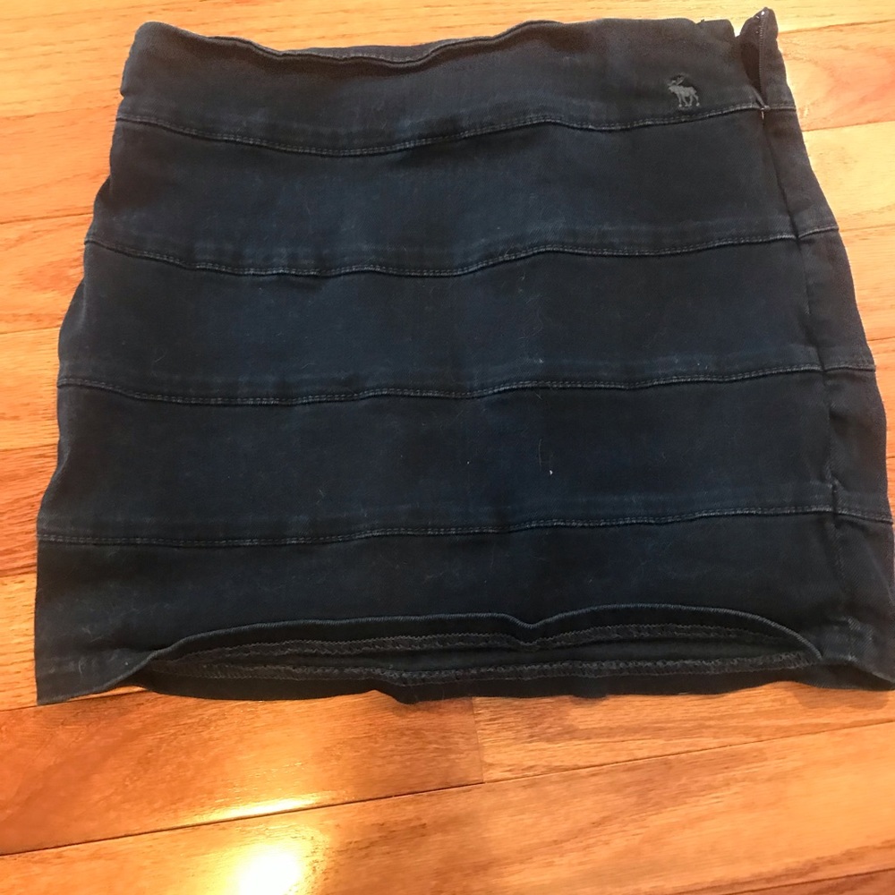 Abercrombie dark Navy mini skirt